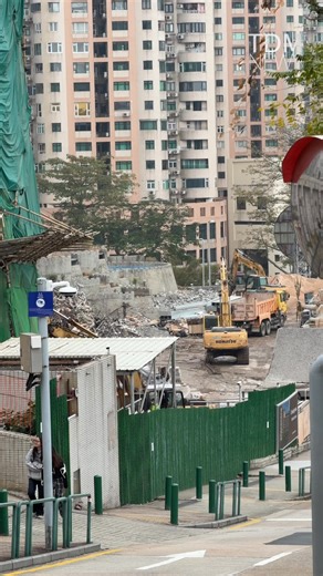 The new hotel at the former Beijing Imperial Palace site will feature both two-star and five-star rooms, with licence applications for both currently being processed by the Tourism Office. | TDM Canal Macau