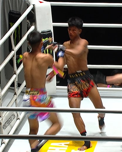 1.9M views · 9.7K reactions | NASTY KNEES  Witness the heated Muay Thai scrap between Fahlikit and Nuengthoranee at ONE Friday Fights 105! | ONE Championship | Facebook