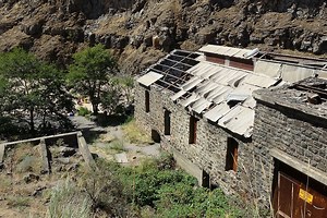 White River Falls - Oregon’s Most Dramatic and Historically Significant Waterfalls - Oregon Discovery
