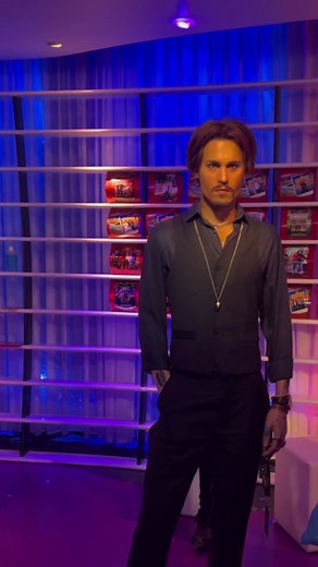Johnny Depp is with 5‘10“ almoat exactly as tall as the average man. #tallvsshort #tallwomen #tallgirls #johnnydepp