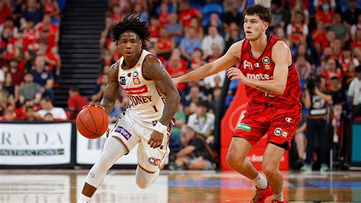 Phoenix tie semifinal series with Game 2 win