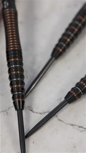 ⚜️Noble 90%⚜️ - Finest injection moulded 90% tungsten. - Unique barrel shape with tapered front and ergonomic, concave rear. - Finished in a striking black, silver and rich gold 3 colour combination. #MadeInEngland #DefyLimits | Harrows Darts