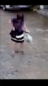 Girl pooping Chinese