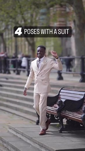 Best Poses for Classic Men's Photo Shoots