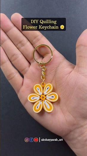 DIY Quilling Flower Keychain 🌸 | Easy Paper #Quilling #Keychain #Tutorial #diy #craft #art #shorts