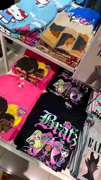 The Tea on Graphic Tees 🫖👀 Shop Licensed Graphics from $10 online more styles available in-store Link in bio 🛍️ | Charlotte Russe
