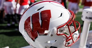 Wisconsin formally announces Big Ten alum as new offensive line coach