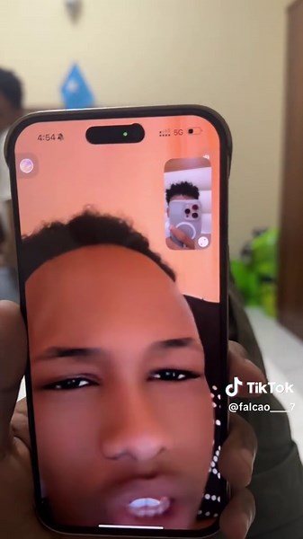 Waqti Garb Kaga Ahy: Xusuus iyo Dareen