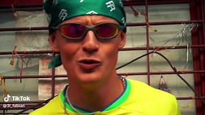 Hola Todo Mundo: La Canción Brasileña que Arrasa