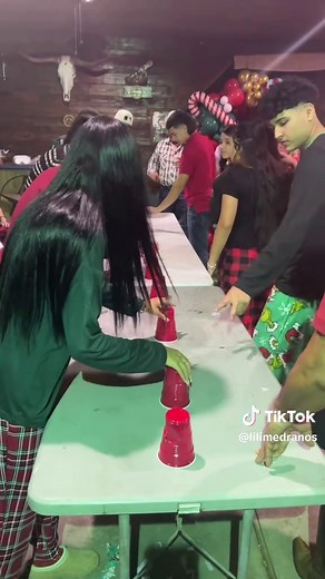 #juegosdivertidos #juegosenfamilia🤣🤣🤣🤣 #navidad🎄🎀 #houston #texas