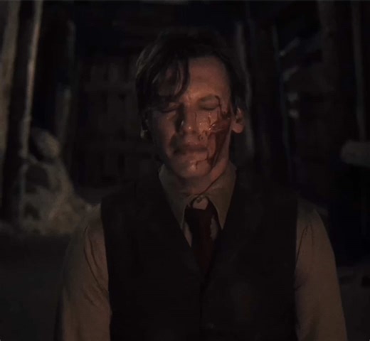 Unforgettable Cave Scene in Stranger Things 5