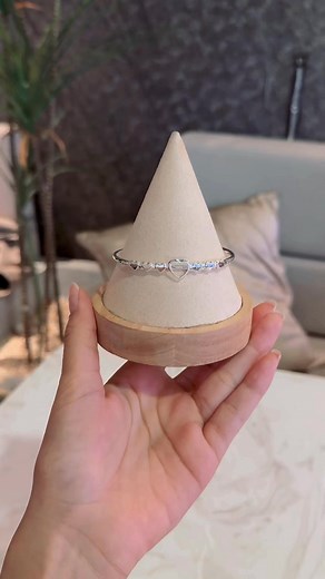 1.4K views | ❤️Bracelet❤️price 4$❤️Available in stock | PYN Store II | Facebook