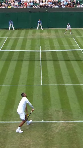 4.6M views · 454K reactions | +1000 aura for that fan  | Wimbledon | Facebook