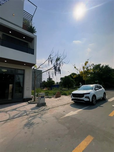 Nhà đẹp khu đô thị đông đúc Gần chợ Hưng Long Dt:5x15 4 toilét,4 phòng ngủ Hoàn công gjấy tờ đầy đủ 4ty 500trieu còn thương lượng Tặng hết nội thất ❤️❤️@myka ❤️ #chohunglongbinhchanh #nhabinhchanhduoi1ty