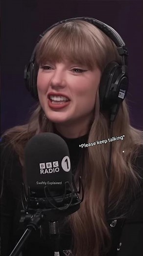 Taylor Swift reacting to the "opening of the thighs" line from Wood...