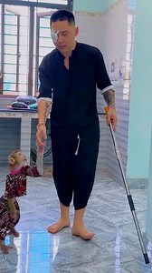 Monkey Kaka Takes Care Of Her Dad When He Can't See The Road #Monkeykaka | Kaka Page