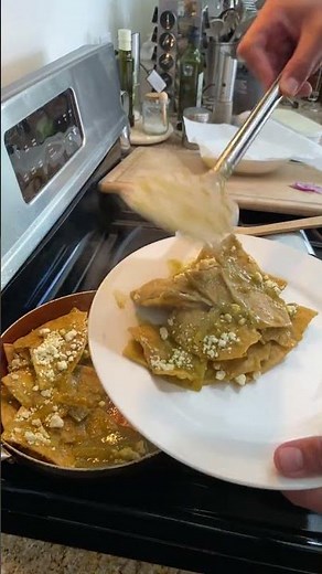 Chilaquiles verdes. Receta en el primer comentario. #chilaquilesverdes #recetasfáciles #recetas