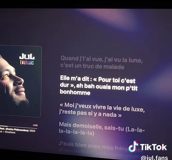 Explore Jul's Phenomenon in Marseille's Music Scene