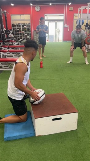 BlackRams Passing Power Session! - Rugby Bricks