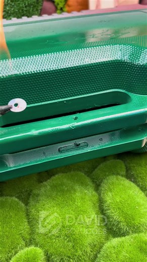 Efficiently Closing a Case with a Hellermann Cable Tie