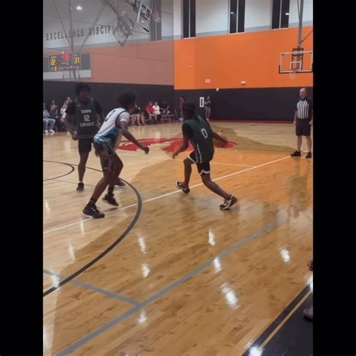 Tom Bianchi on Instagram: "Ball screen repetition 🎥: @allornothintraining"