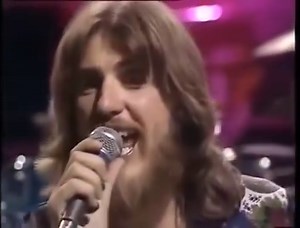 Three Dog Night - BBC In Concert [ 7 Dec 1972 ] 00:23 - One Man Band 03:04 - Mama Told Me Not To Come 06:17 - It's For You 08:28 - Old Fashioned Love Song 12:47 - Midnight Runaway 18:06 - Try A Little Tenderness 24:25 - Black & White 27:45 - Eli's Coming 32:06 - Joy to The World 35:08 - Celebrate 40:09 - Jam﻿ | Jukebox