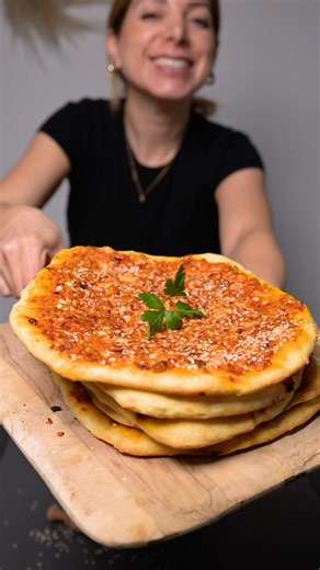 Das GEHEIMREZEPT meiner Mama – Biberli Ekmek wie niemand kennt! Eine Art vegetarische Lahmacun