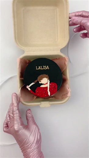 Creative Cake Decorating Ideas for LALISA MANOBAN Fans
