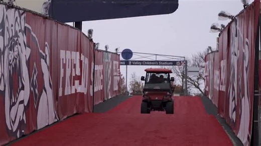 Special delivery 🎁 Big thank you to the Snoop Dogg Arizona Bowl and Bump Boxx🔊 | Fresno State Football