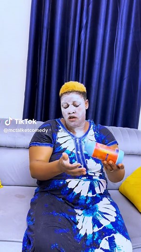 Female Comedian Disguises as Male for Hilarious Performance