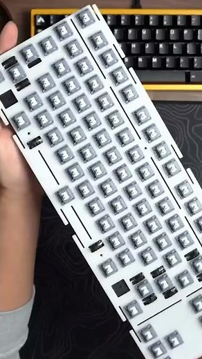 #shorts FASTEST Way of Removing Switches From a Keyboard