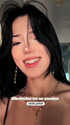 Çıkar biri karşıma sen çıkamazsın aklımdan...🎶@lyricsMelodics1#youtubeshorts#shorts#benimşarkım