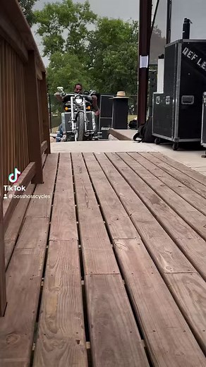 Kickstands Boss Hoss Nite! What would it be without a Boss Hoss Big Block up on the stage?! | Boss Hoss Cycles