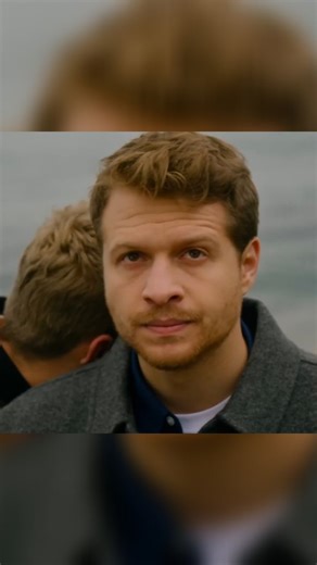 ‎هذا البحر سوف يفيض | Taşacak Bu Deniz‎ | ‎ايسو يتكلم مع عروج وعروج بعالم ثاني 😂🌚 طبعا العالم الثاني يعني إليني 😂😭 بعدها قال له افسخ الخطوبة قال السبب ،وظريفة اكبر داعمه لعلاقة عروج...‎ | Instagram