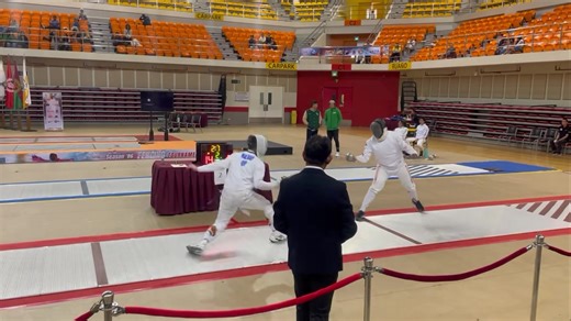 Enzo Malvar’s winning point to enter the semifinals of Men’s Epee (Individual) 🤺 Congratulations! University of the Philippines Fencing Team #UPFight✊🏼 #FiredUP🔥 #SupportAllSports #UAAPSeason86 | UP Fighting Maroons Club