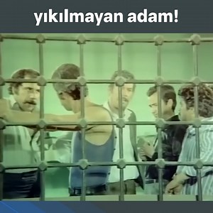 Tophaneli Murat En Büyük Darbeyi Annesinden Yedi #TürkFilmi #YerliFilm #KomediFilmi | Sinematurk.com