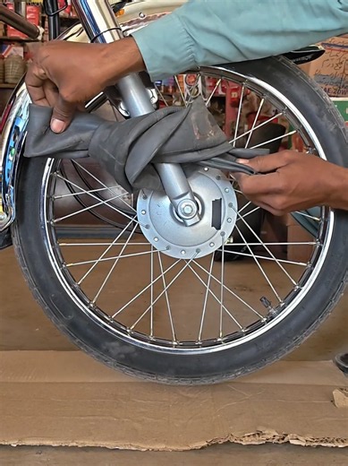 Quick & Easy Inner Tube Installation ✔️🔥#foryou #thebikfixer