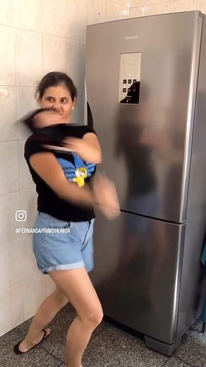 Levando água para o pintor 😂😂😂 #comedia #fyp #humor #casamento #explorar #viral #motivation #pintores #agua | Fernanda Ribeiro