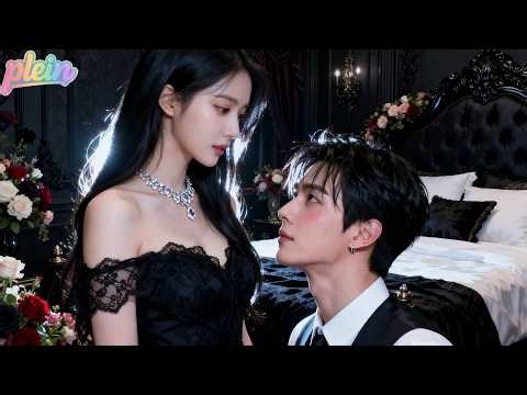 Fille traverse rôle principal d'une courte pièce, gifle CEO dès le début ; il tombe amoureux d'elle