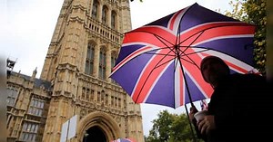 UK sanctions top Russian officials amid 'sham' Ukraine referendums