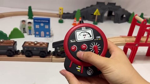 Motorized Train for Wooden Track, Remote Control Train with Magnetic Connection, Battery Operated Locomotive Trains for Toddlers, Compatible with Thomas, Brio, Chuggington