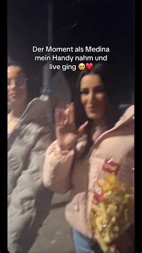 Medina's Live Stream: Fan Interaction Highlights ❤️🥹