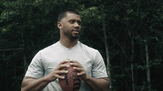 The Wilson X Connected Football tracks spin rate, spiral efficiency, distance, and velocity to give you an overall Wx Rating. See how a pro QB rates as Russell Wilson tries to earn the top score. | Wilson Football