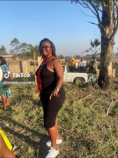 Nombuso (@nombusolemb)’s videos with Uyahalalela (Live) - Benjamin Dube