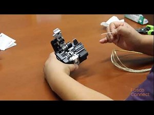 How to cleave optical fiber using Fitel's S326A high precision fiber cleaver?