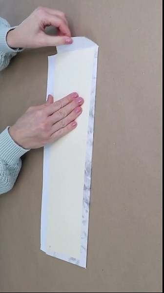 Grab some Dollar Tree picture frames... For your kitchen?! 😳