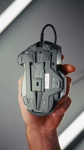 Swiftpoint Z2 Swappable Feet. 🔥 • Batch 4 is available now for back orders. Shipping Mid November. 🤩 • One pair are tilt-enabled and one pair are lock out feet. With the tilt feet enabled, you can press on the left or right wing to easily tilt the mouse. If you aren’t using any of the tilt features, simply place the lock out feet on to keep the mouse centred and flat to the desk surface. 🤩 • • #swiftpoint #swiftpointz #swiftpointz2 #swiftpointzmouse #gamingmouse