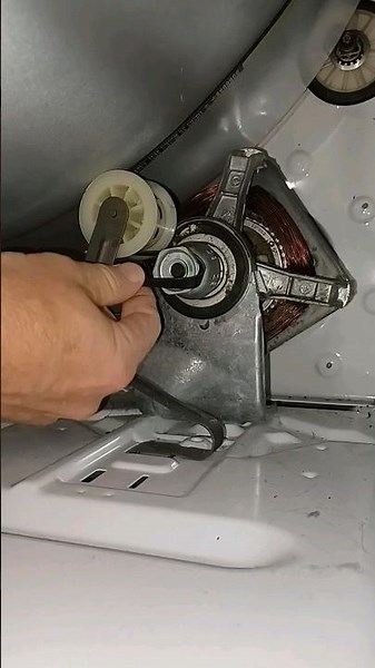 #doityourself #dryer #repair #sundayfunday #turnitup #tensioner #pulley
