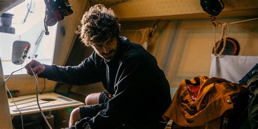 Massimo Osti Studio si da alla vela con Alberto Riva