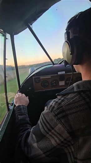 Grass strip take off (4g8) in a Piper Cub J5
